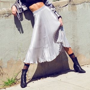 Silver pleated midi skirt